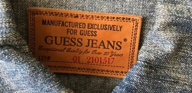 GUESS Jeans label detail